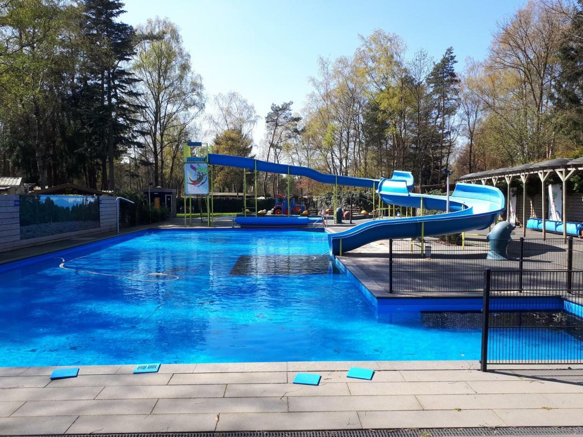Boshuis Turquoise / Smaakvol Genieten Op De Veluwe Hoenderloo